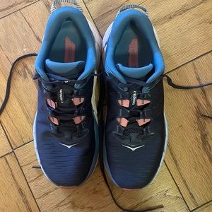 Hoka One One Gaviota 3 shoe